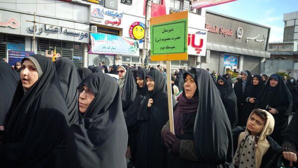 راهپیمایی 22 بهمن در مه ولات 