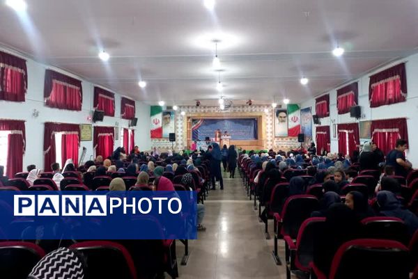 تجلیل از  دانش‌آموزان برگزیده جشنواره‌های فرهنگی هنری، المپیاد رویش و خبرنگاران پانا زرقان