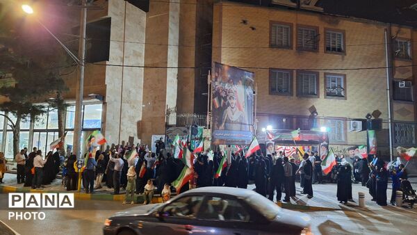 سفیران سلامت ناحیه شش در میدان دانشجو گرد هم آمدند