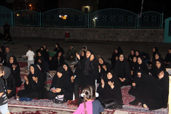 مراسم عزاداری شب هفتم محرم در مسجد امام هادی(ع) شهرکرد