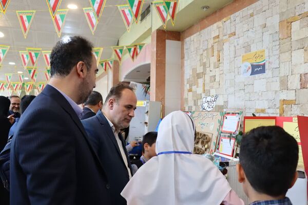 آیین تجلیل از برگزیدگان استانی جشنواره جابربن‌حیان و اصلاح روش‌های آموزش و تحول در محیط یادگیری در البرز