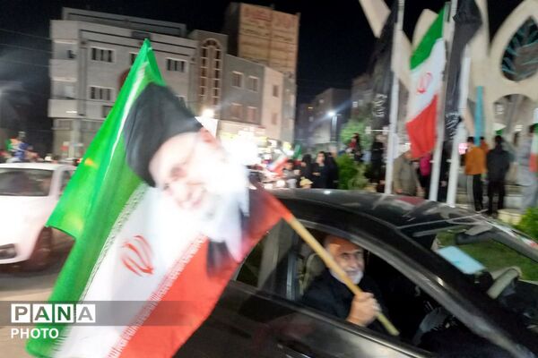 مردم شجاع وحیدیه میدان را خالی نمی‌گذارند 