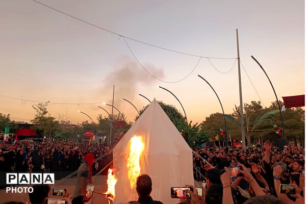آیین خیمه‌سوزان در غروب عاشورای آباده