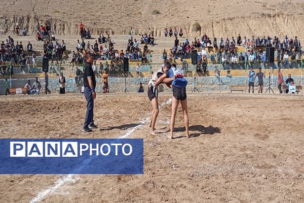 جشنواره بازی های بومی محلی در شهر بار نیشابور