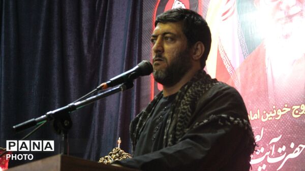 سوگواری جامعه فرهنگی کرمان در حسینیه ثارالله