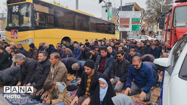 اقامه نماز عبادی سیاسی جمعه در روز قدس نیشابور 
