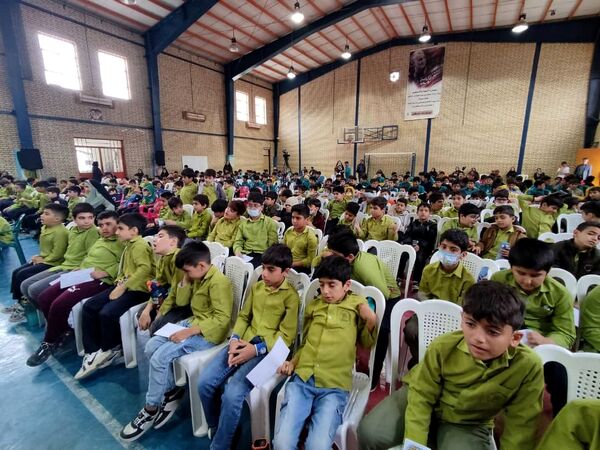 جشن گلریزان در دبستان شهدای بسیج بوشهر