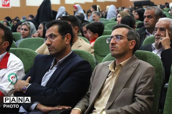 رقص واژه ها در آغوش دانش