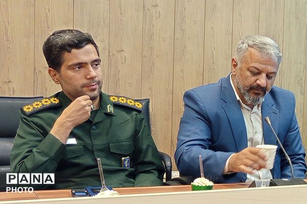  تقدیر از منتخبین منطقه‌ای و استانی