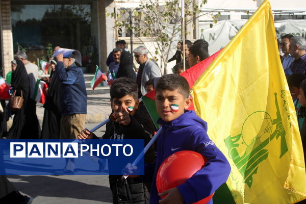 شکوه حضور مردم بوشهر در راهپیمایی ۲۲ بهمن