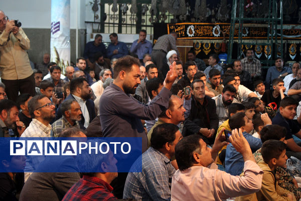 حضور نوجوانان در سی و پنجمین یادواره شهدای روستای فردوی قم