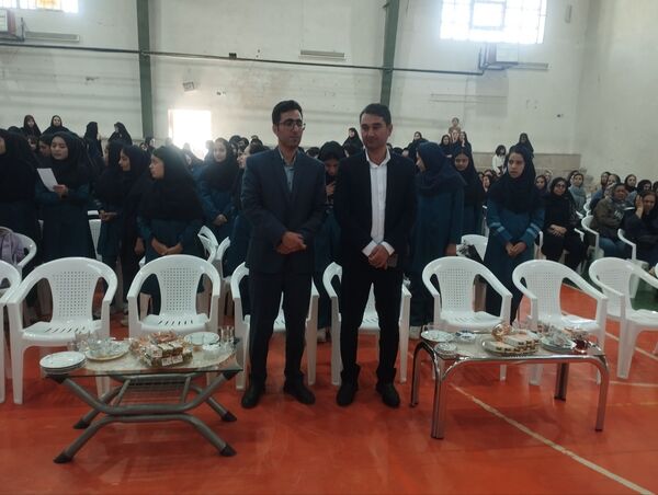 نواختن زنگ جوانه‌ها در شیروان