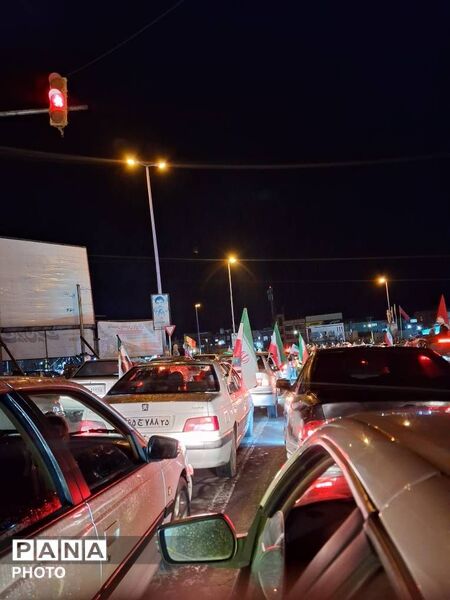 دانش‌آموزان پای کار وطن