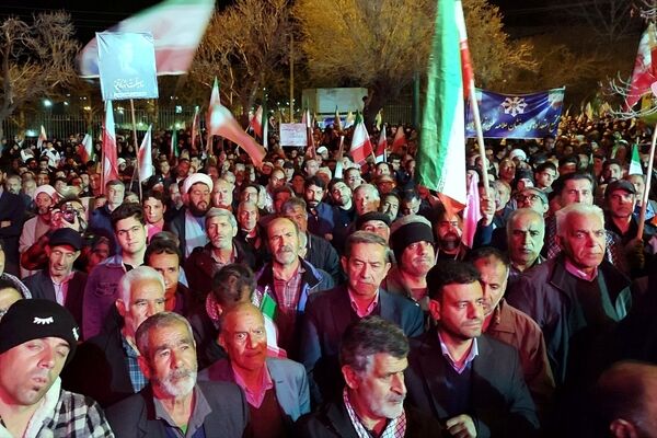 باز هم آمدیم اینبار به یاد شهدای میناب 