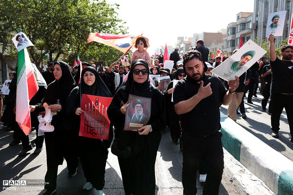 مراسم تشییع پیکر مطهر رهبر شهید انقلاب در تهران - 1
