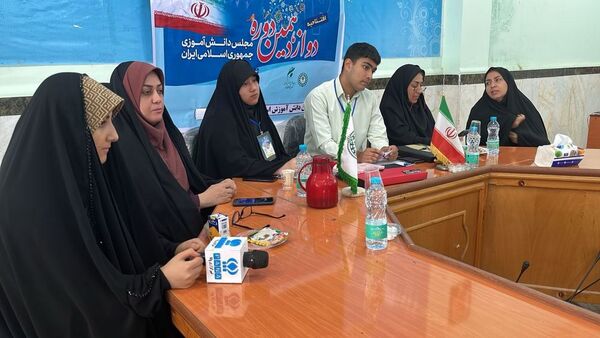 افتتاحیه دوازدهمین دوره مجلس دانش آموزی جمهوری اسلامی ایران در گناوه