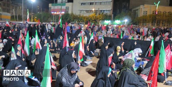 جشن و نورافشانی آسمان میدان جمهوری اسلامی تهران به مناسبت جشن ازدواج پیامبر اکرم(ص) و حضرت خدیجه(س)
