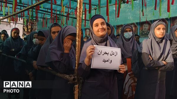 هفته بهداشت و سلامت روان در دبیرستان دوره اول متوسطه؛ گامی در مسیر حال خوب و آینده‌ای روشن