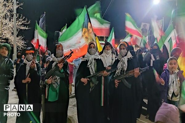 شیعه امام خود را تنها نمی گذارد 