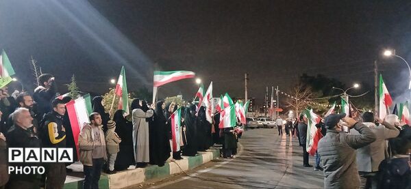 تجمع دیگر مردم ساوجبلاغ در بیعت با رهبر انقلاب 
