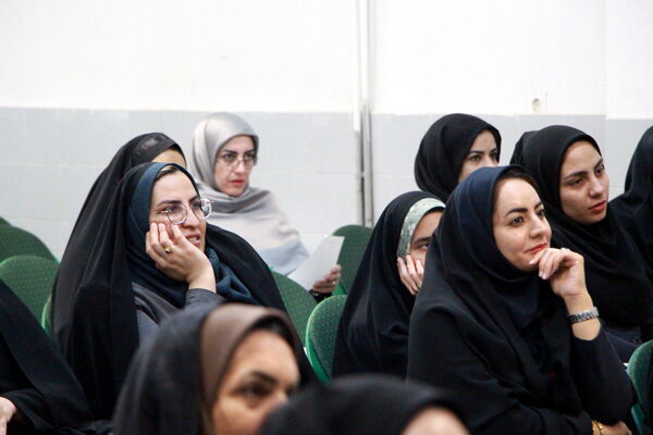 برگزاری جلسه هم‌اندیشی رابطین پژوهشی و دانش‌آموزی یزد