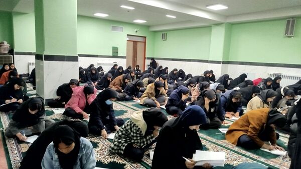 آزمون کتبی مسابقات قرآن و عترت دانش آموزان دخترانه  متوسطه 