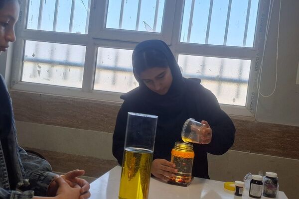 برگزاری مسابقات و درخشش نخبگان جوان در رقابت علمی دبیرستان هیات امنایی مقربی
