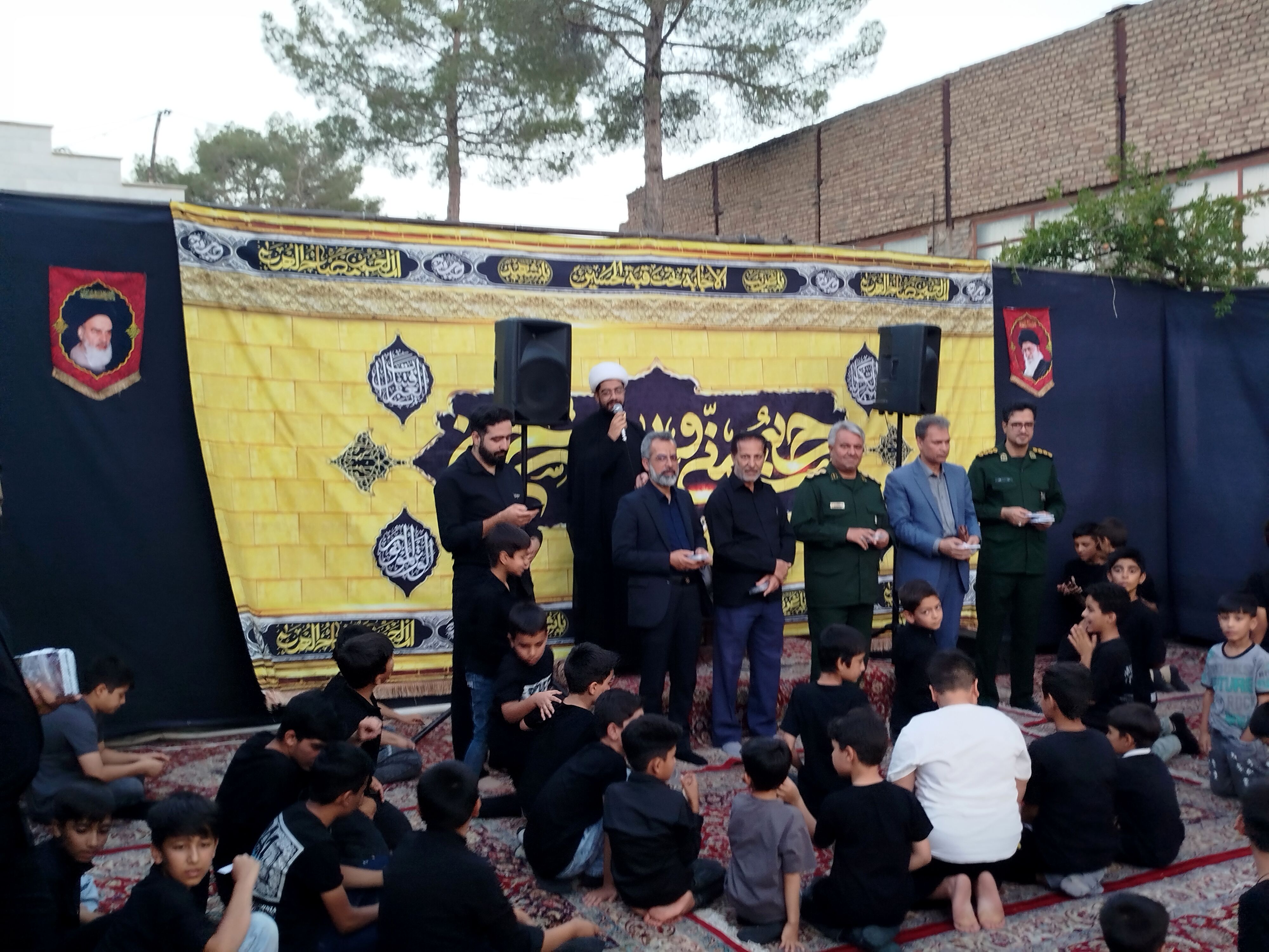 بازدید مسئولان بسیج کاشمر از هیئت دانش آموزی انصار المهدی (عج) رهروان شهدا و قاسم بن الحسن 