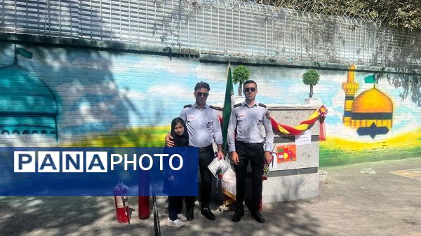 نور امید در دل آتش تجلیل از قهرمانان مدرسه مهندس رحمانی فرد در روز آتش‌نشان