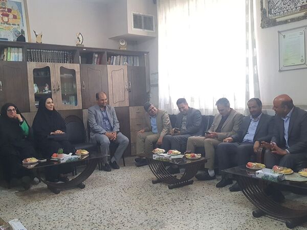 مراسم باشکوه زنگ ایثار و مقاومت در مدرسه شاهد تکتم ناحیه ۳