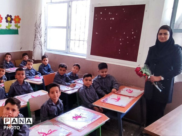 جشن شکوفه‌ها در قادرآباد