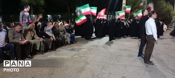 مردمانی میدان دار؛ جلوه‌ای از همبستگی در آغازین روزهای هفته وحدت در شهرستان رشتخوار
