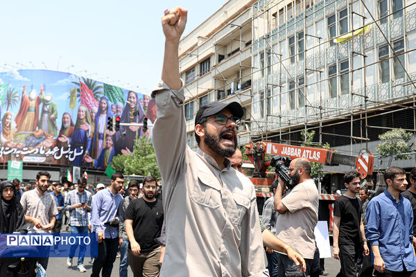 تجمع مردم تهران در محکومیت حمله رژیم صهیونیستی به ایران