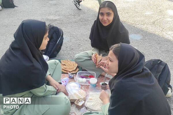 صبحانه‌ای سالم؛ آغازی پرنشاط در مدرسه سمیه