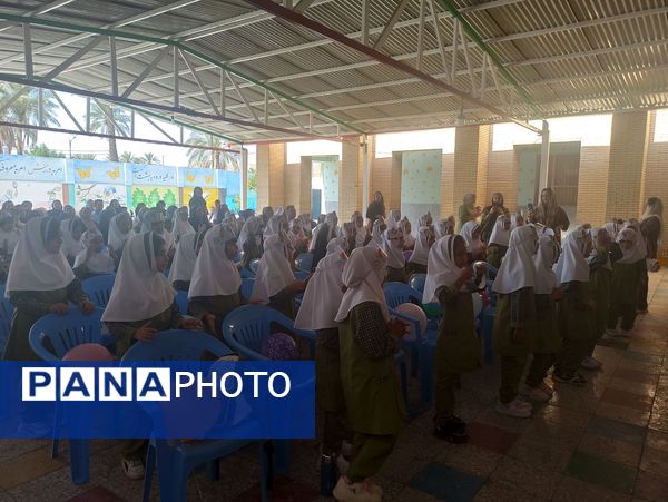 شکوفه‌های دانایی در مدرسه شاهد حاجی‌آباد