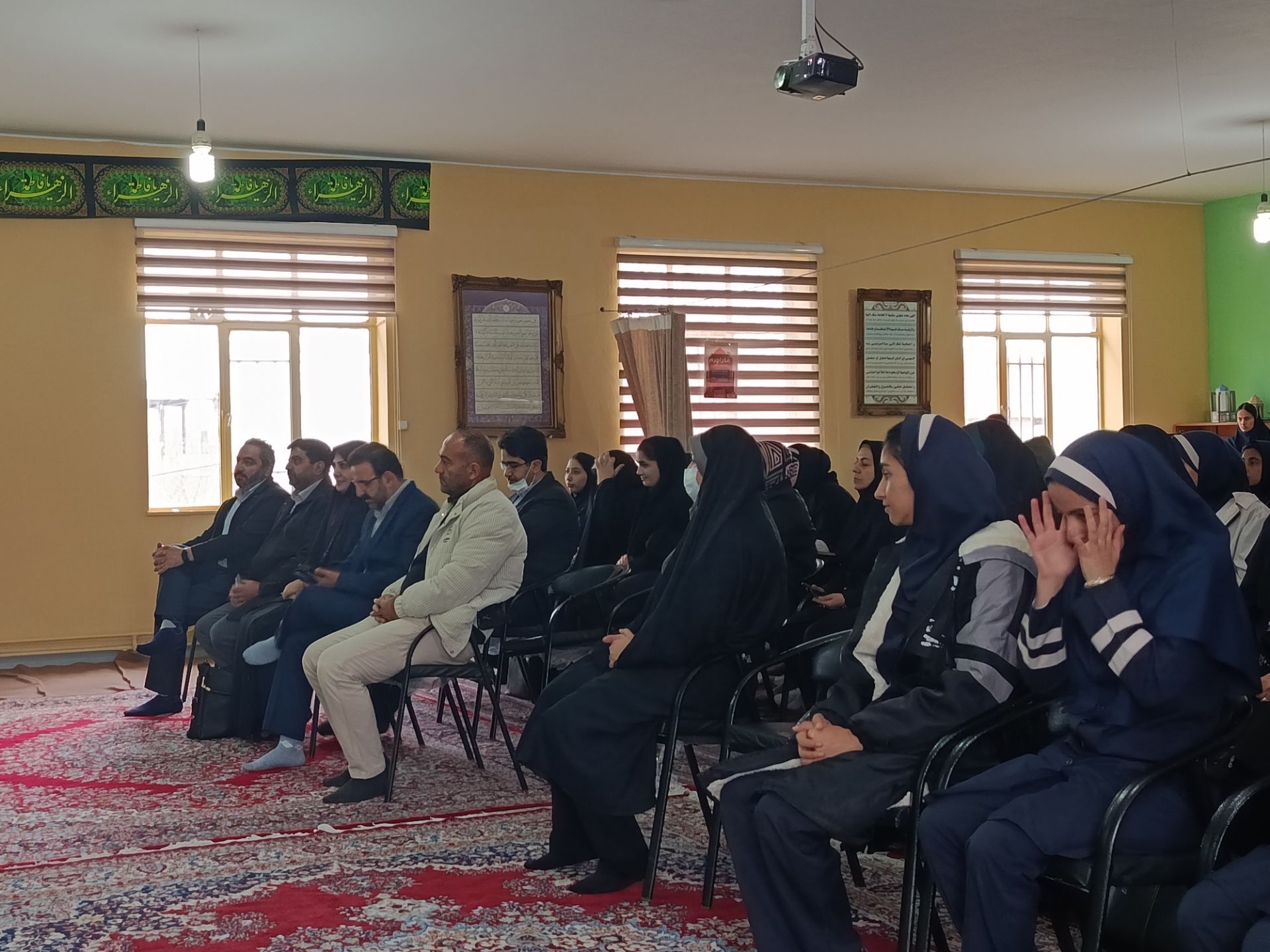 نواخته شدن زنگ هفته پژوهش در دماوند