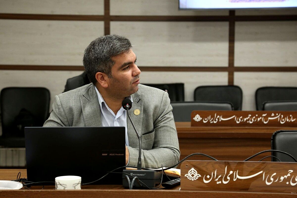 مجلس دانش‌آموزی مانند پلی میان دانش‌آموزان و مسئولان آموزش‌وپرورش عمل می‌کند