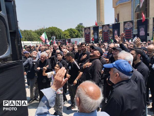 جاماندگان آذربایجان شرقی با چشمانی اشک‌بار به امید روز رجعت با رهبر شهید