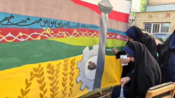 صدای انقلاب طنین انداز شد