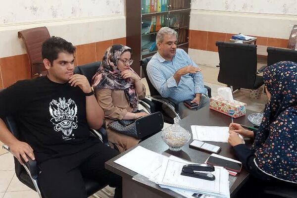 فعالیت مرکز انتخاب رشته کنکور رهمنون اداره آموزش و پرورش کهریزک