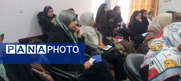 کارگاه هم‌اندیشی دختران خبرنگار پانا خلیل آباد 