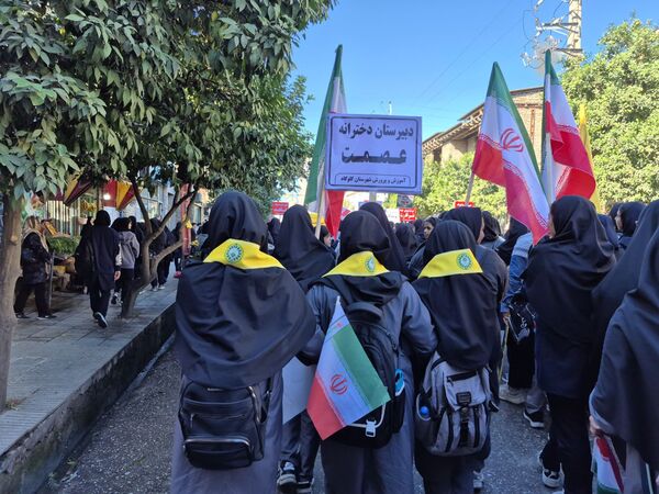 راهپیمایی روز دانش‌آموز در گلوگاه 