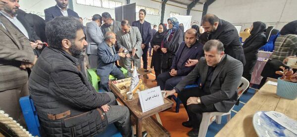 افتتاح نمایشگاه دست‌سازه‌های هنرجویان هنرستان‌های محمودآباد 