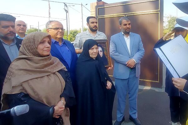 آیین بهره‌برداری از مدرسه زنده‌یاد لیلا لروند کهریزک