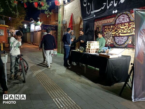 موکب چایخانه در شبهای تجمعات مردمی در نیشابور 