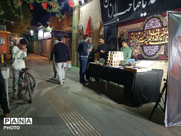 موکب چایخانه در شبهای تجمعات مردمی در نیشابور 