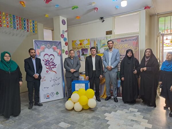 آیین جشن عاطفه ها در مدارس منطقه ۱۰