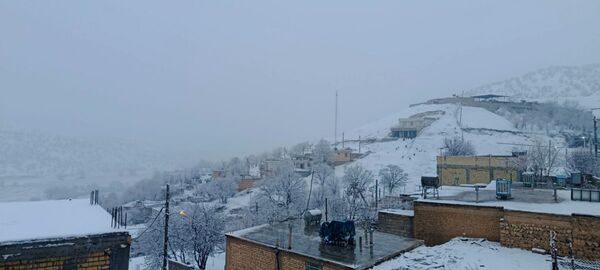 بارش برف در میانکوه 