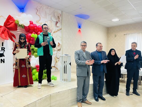 برگزاری جشنی برای معلولان، پاک‌ترین مخلوقات خدا در آشخانه 