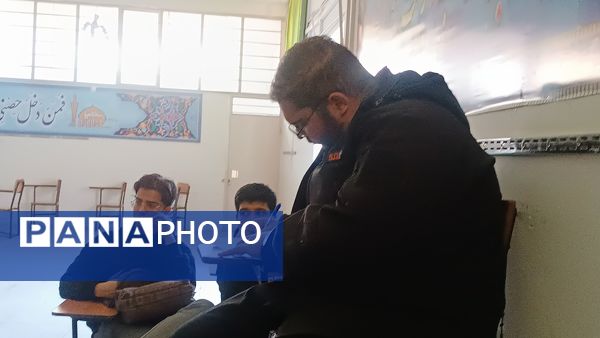 برگزاری کلاس پدافند غیر عامل ویژه پایه‌های دهم دبیرستان شاهد ابوذر غفاری نیشابور